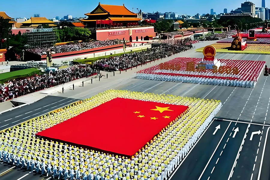 蓝鹏测控组织观看9.3阅兵直播:办公室里的热血沸腾